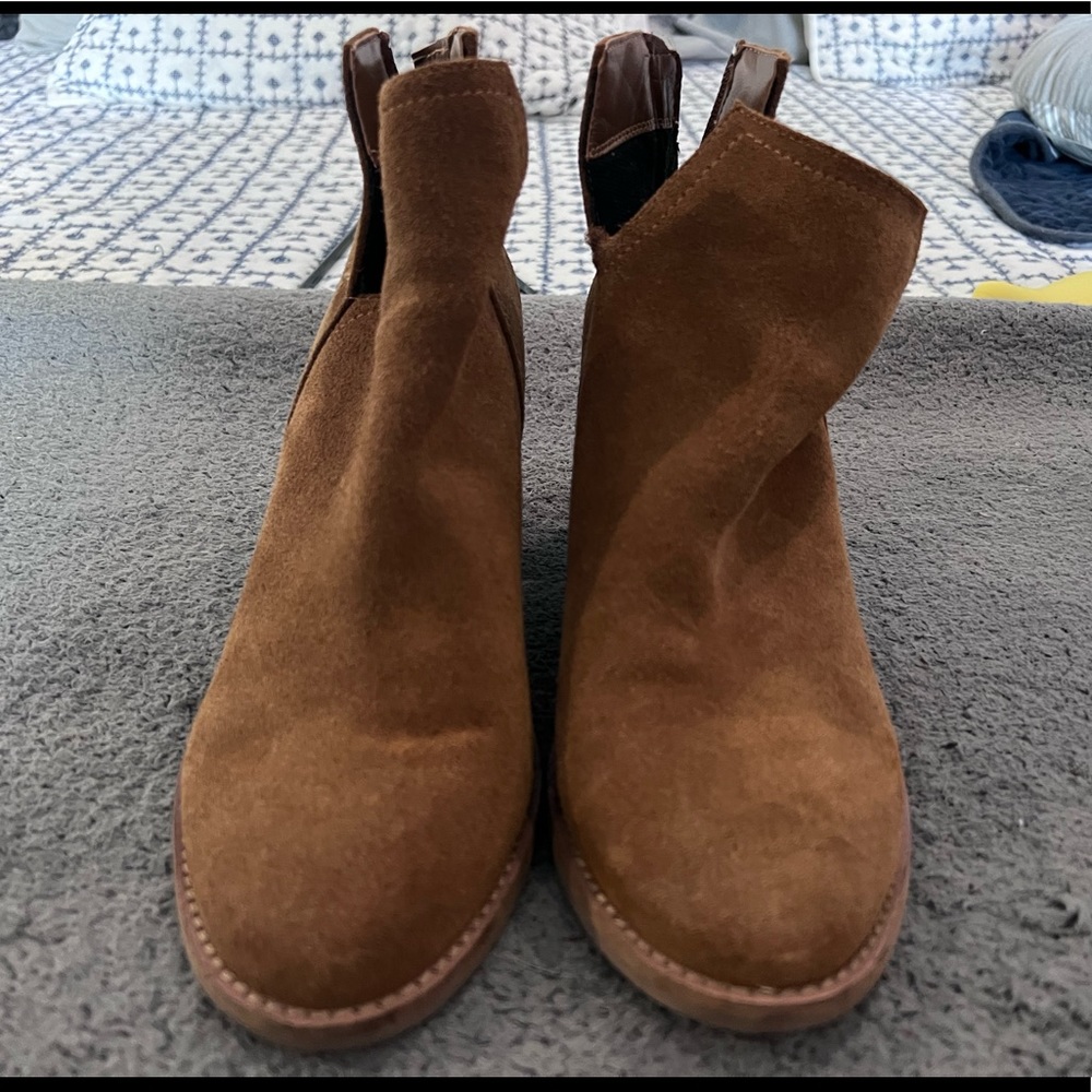 Brown boots
